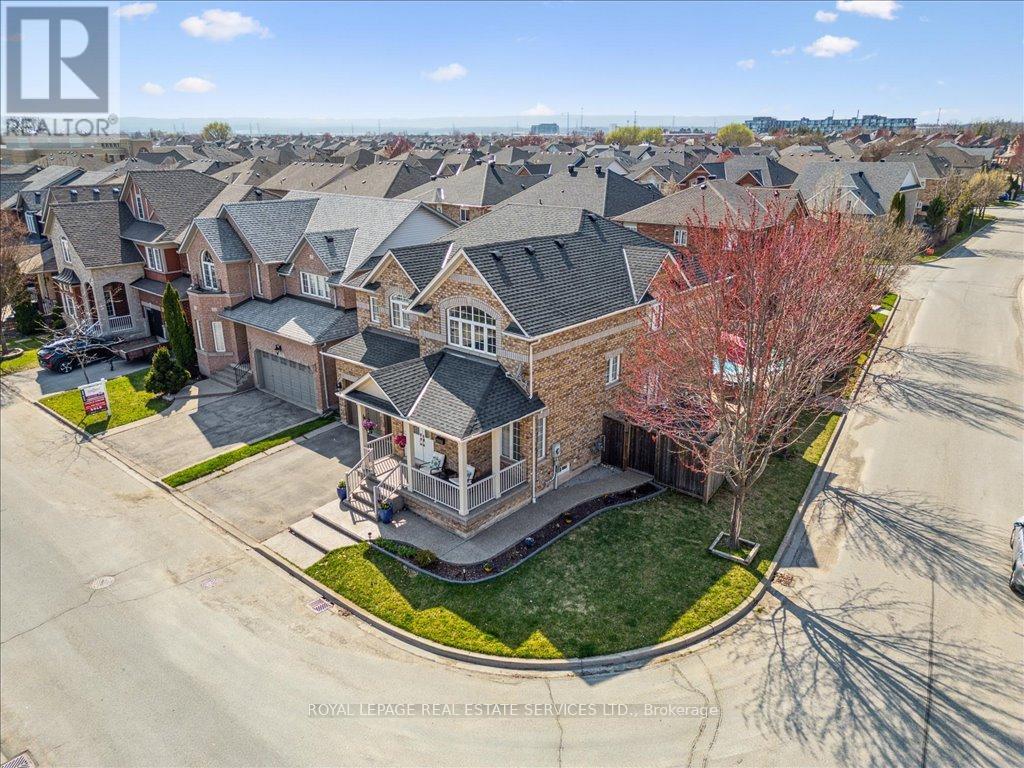 5443 Jacada Road, Burlington, Ontario  L7L 7N3 - Photo 3 - W12106536