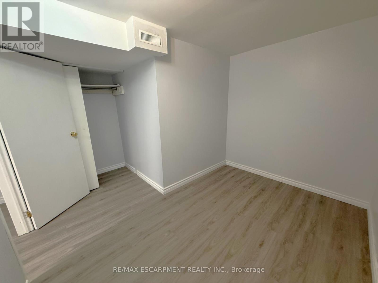 Basement - 25 Prairie Rose Circle, Brampton, Ontario  L6R 1R4 - Photo 14 - W12123219