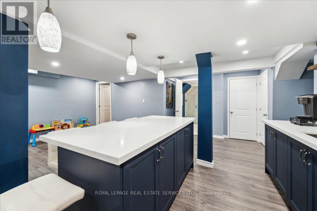 5443 Jacada Road, Burlington, Ontario  L7L 7N3 - Photo 34 - W12106536