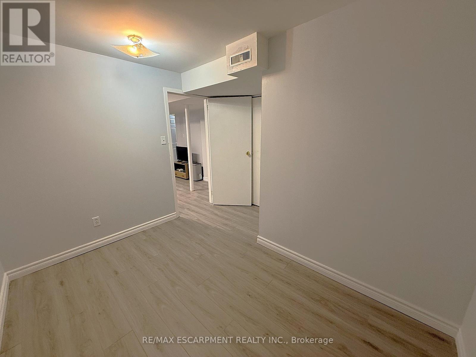 Basement - 25 Prairie Rose Circle, Brampton, Ontario  L6R 1R4 - Photo 15 - W12123219