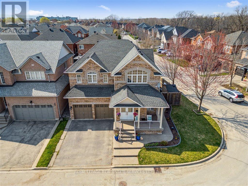 5443 Jacada Road, Burlington, Ontario  L7L 7N3 - Photo 2 - W12106536