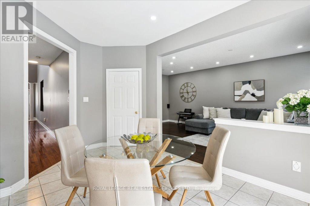 5443 Jacada Road, Burlington, Ontario  L7L 7N3 - Photo 16 - W12106536