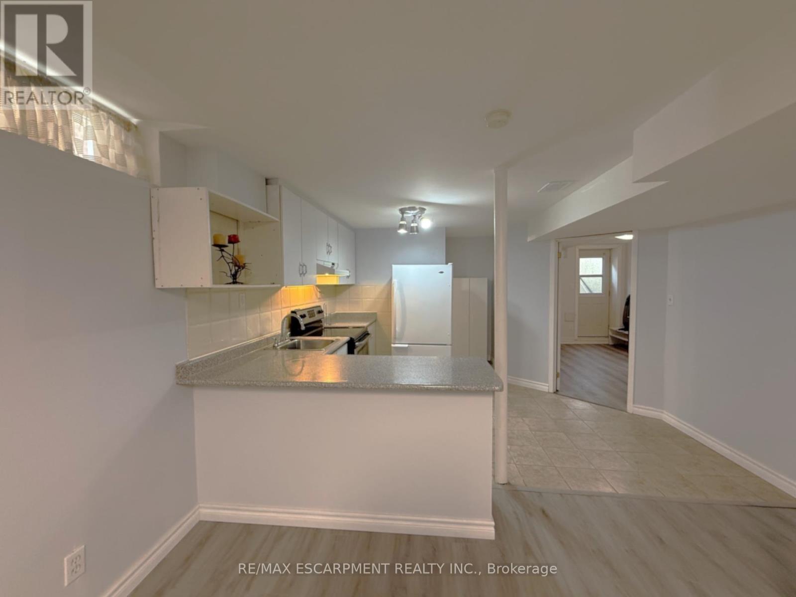 Basement - 25 Prairie Rose Circle, Brampton, Ontario  L6R 1R4 - Photo 7 - W12123219