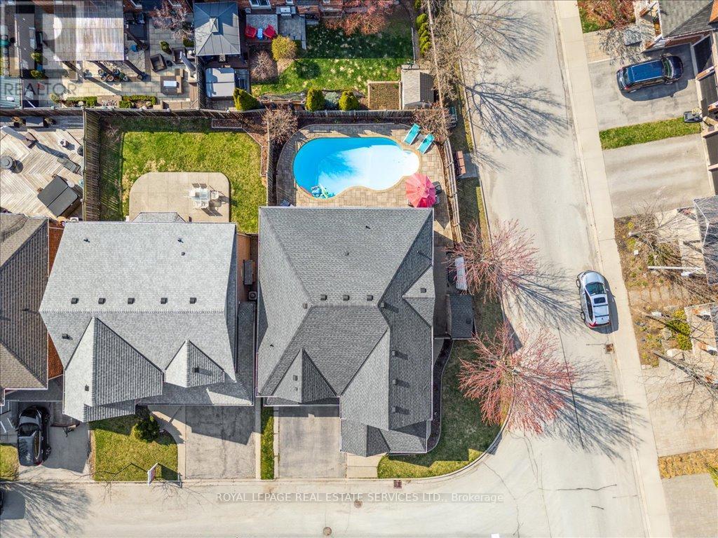 5443 Jacada Road, Burlington, Ontario  L7L 7N3 - Photo 4 - W12106536