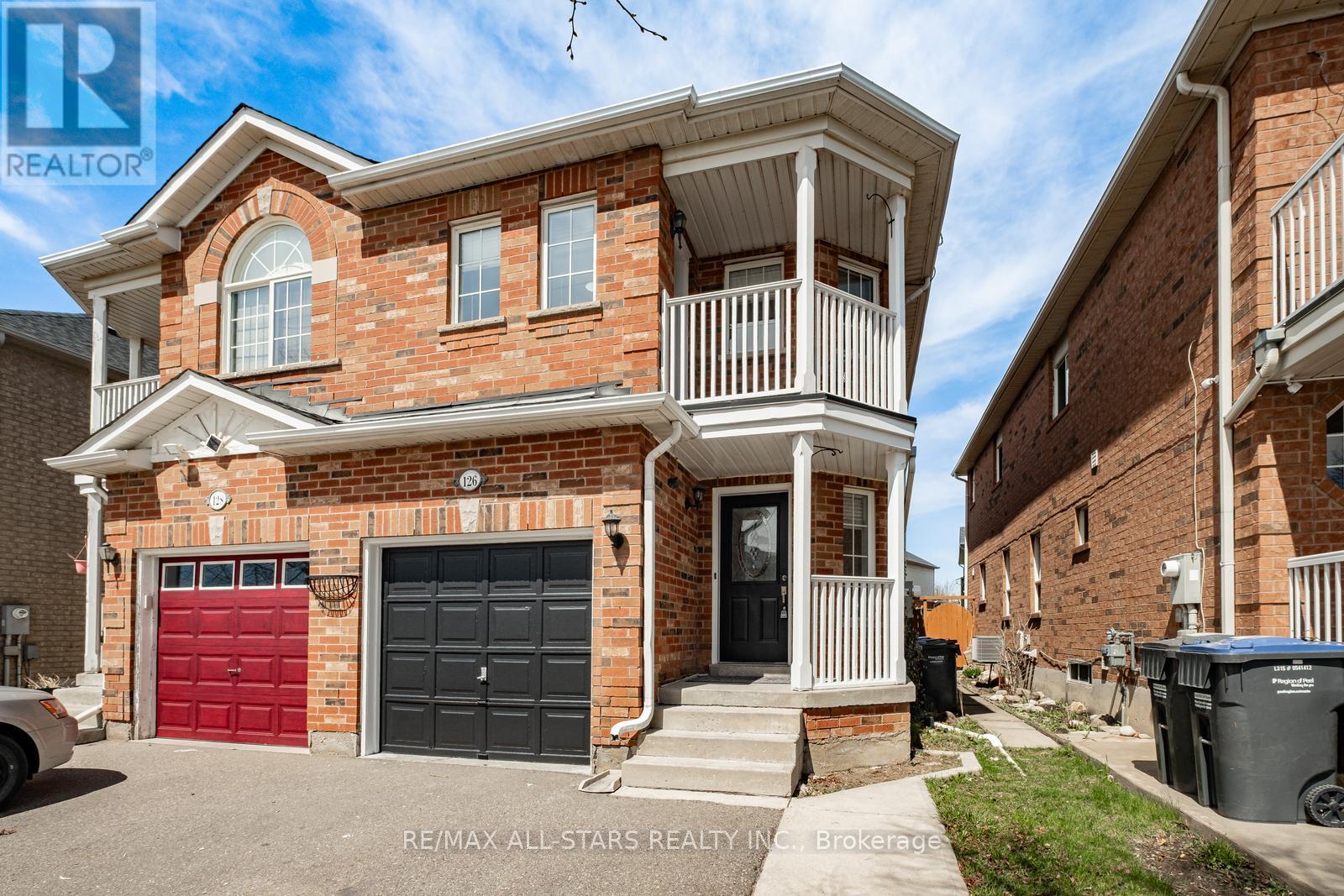 126 Lake Louise Drive, Brampton, Ontario  L6X 4Z8 - Photo 2 - W12117824