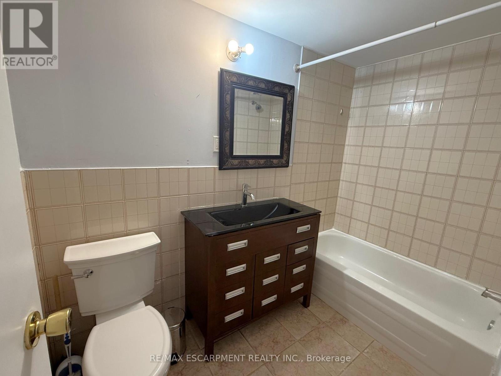 Basement - 25 Prairie Rose Circle, Brampton, Ontario  L6R 1R4 - Photo 10 - W12123219
