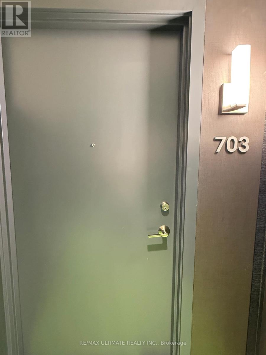 803 - 2485 Eglinton Avenue W, Mississauga, Ontario  L5M 2T1 - Photo 2 - W12215847