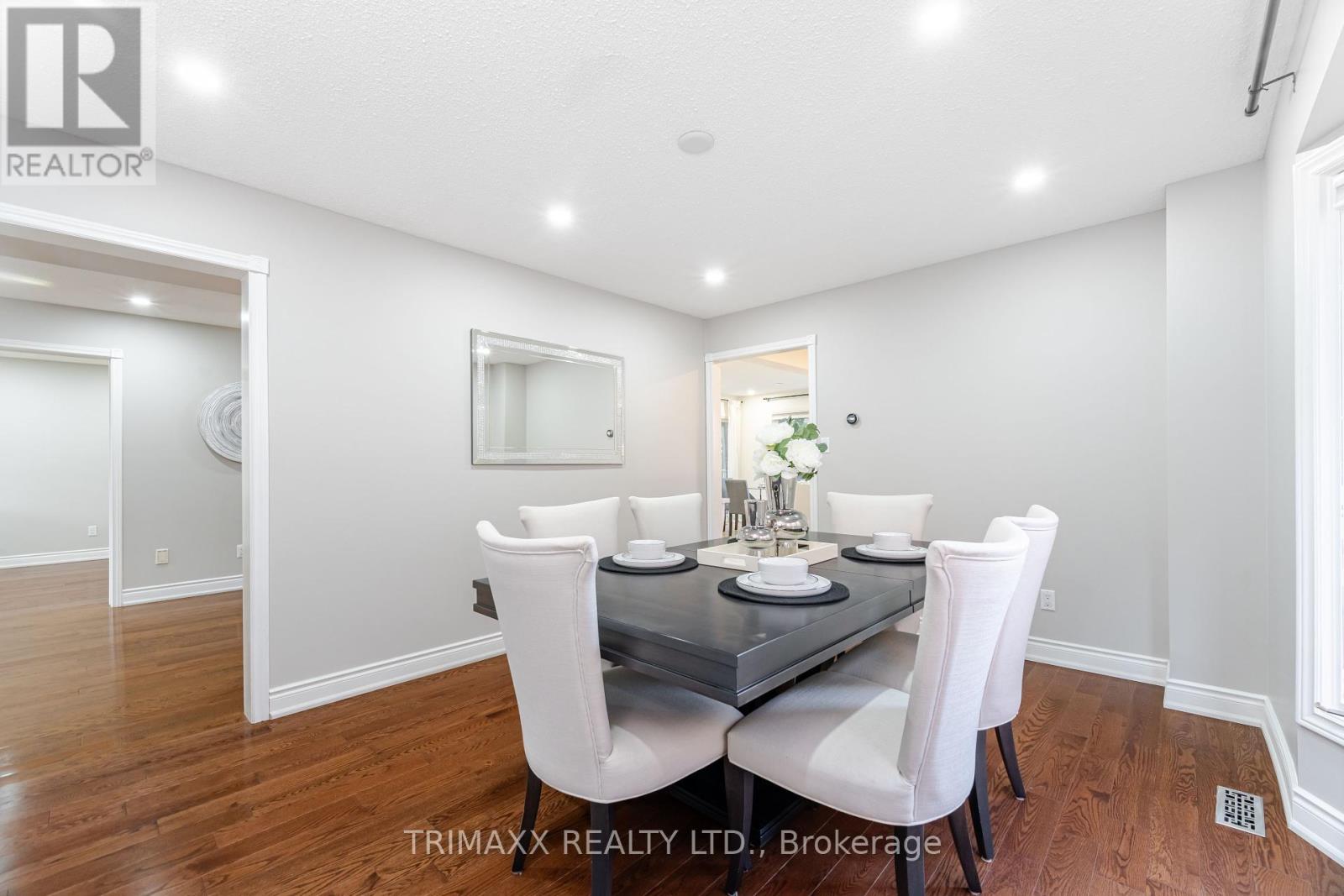 1337 Sir David Drive, Oakville (Cv Clearview), Ontario  L6J 6V5 - Photo 13 - W12215640