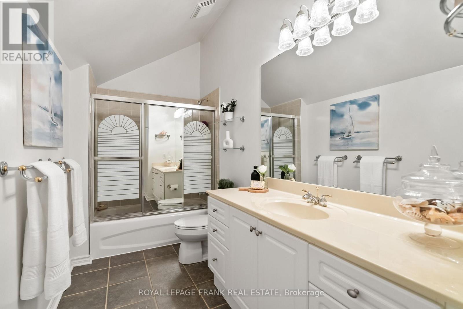 30 Carveth Crescent, Clarington, Ontario  L1B 1N3 - Photo 36 - E12214956