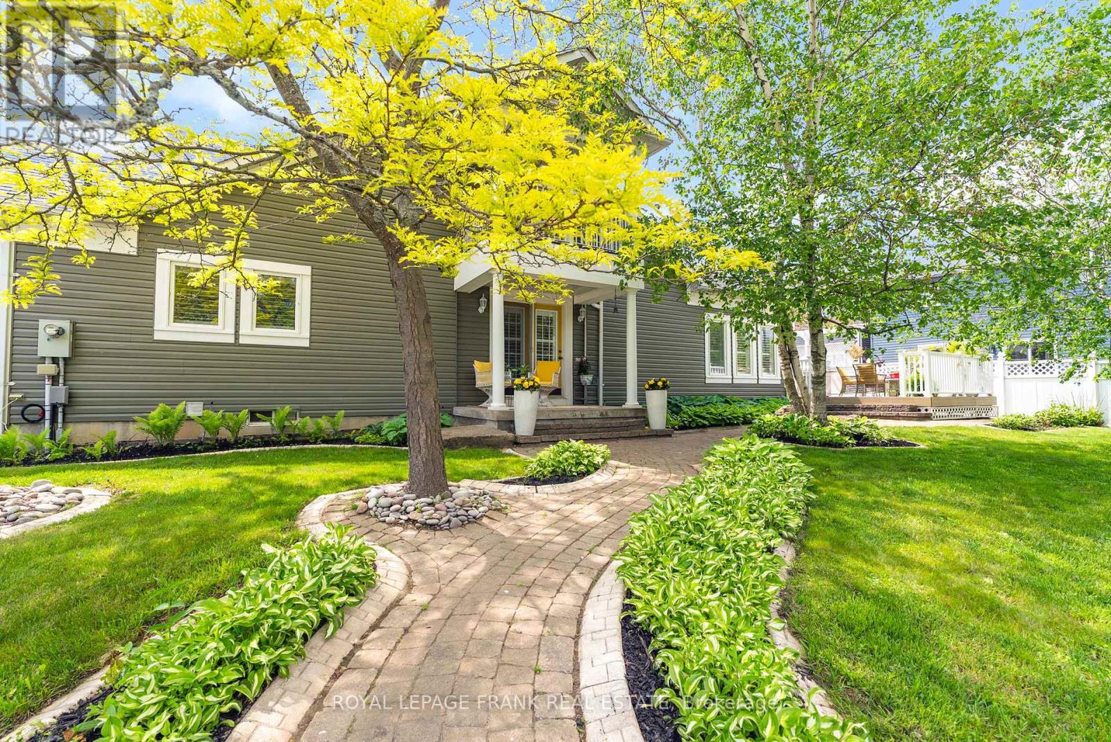 30 Carveth Crescent, Clarington, Ontario  L1B 1N3 - Photo 4 - E12214956