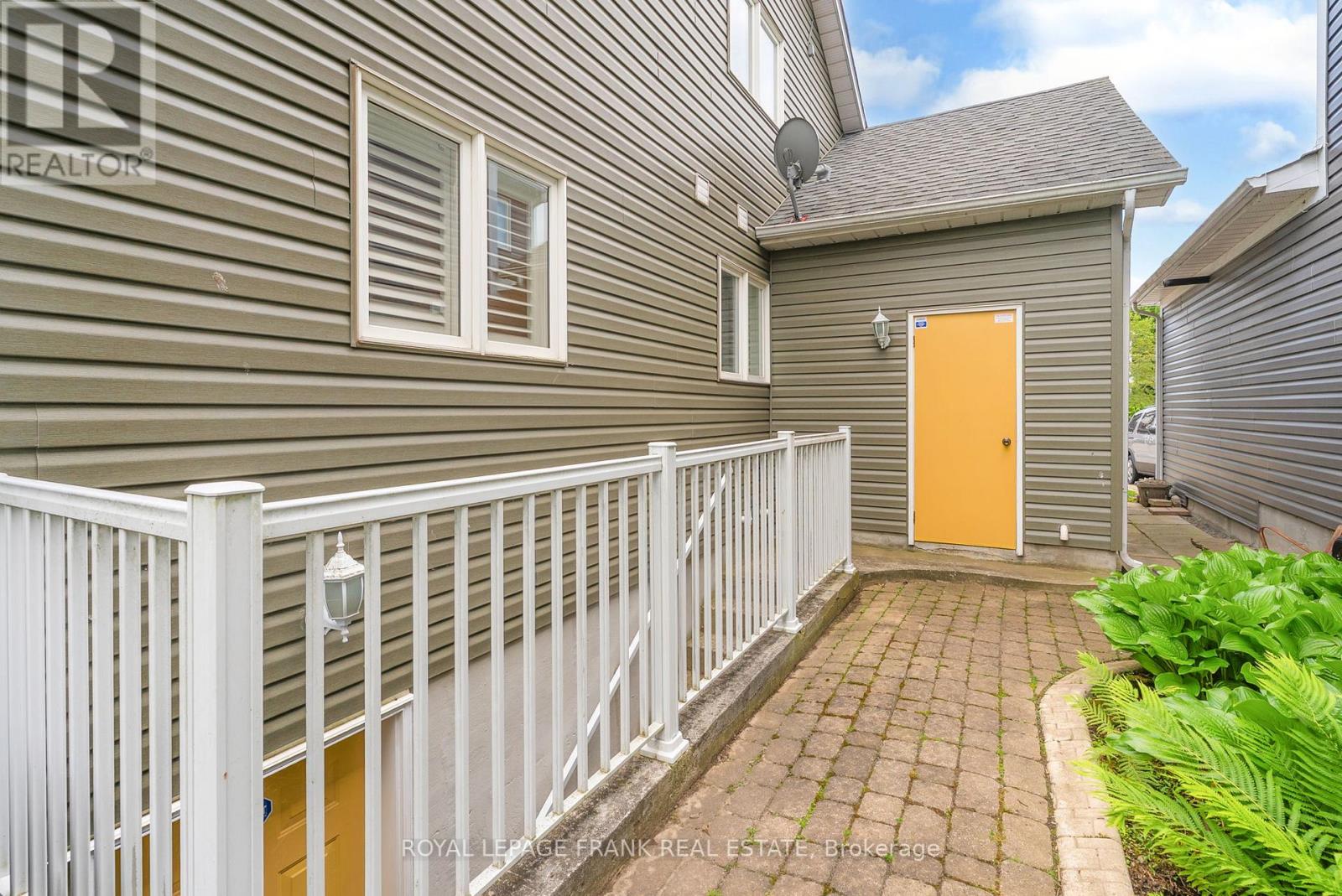 30 Carveth Crescent, Clarington, Ontario  L1B 1N3 - Photo 43 - E12214956