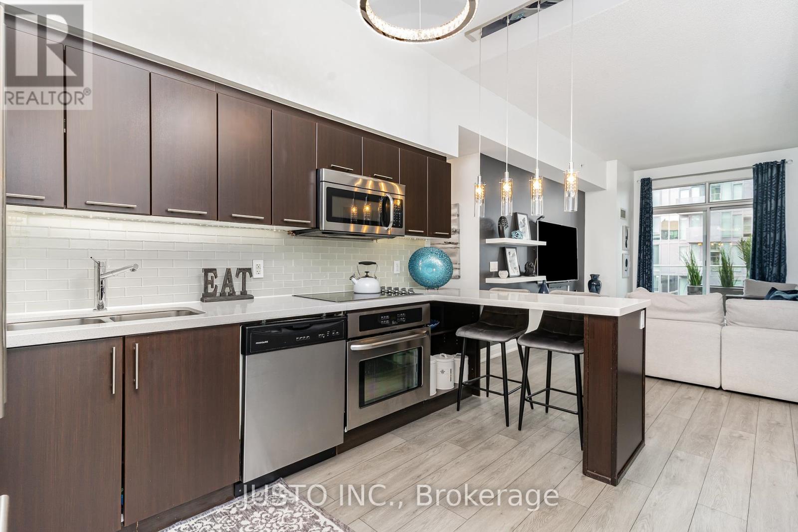 W604 - 565 Wilson Avenue, Toronto (Clanton Park), Ontario  M3H 0C6 - Photo 3 - C12215971