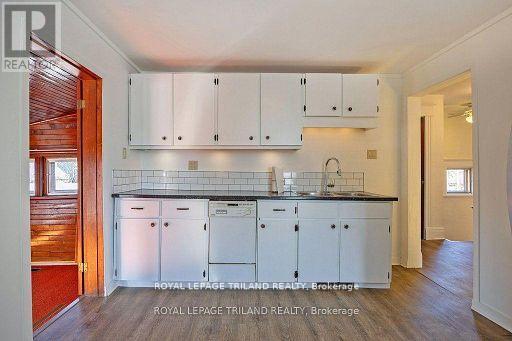 241 Ridout Street S, London South, Ontario  N6C 3Y3 - Photo 19 - X12054020