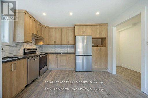 Photo 9 of 30 for 241 Ridout Street S