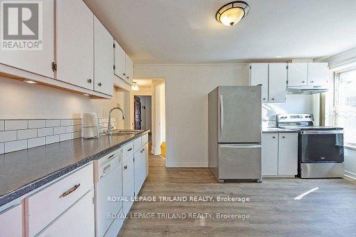 241 Ridout Street S, London South, Ontario  N6C 3Y3 - Photo 20 - X12054020