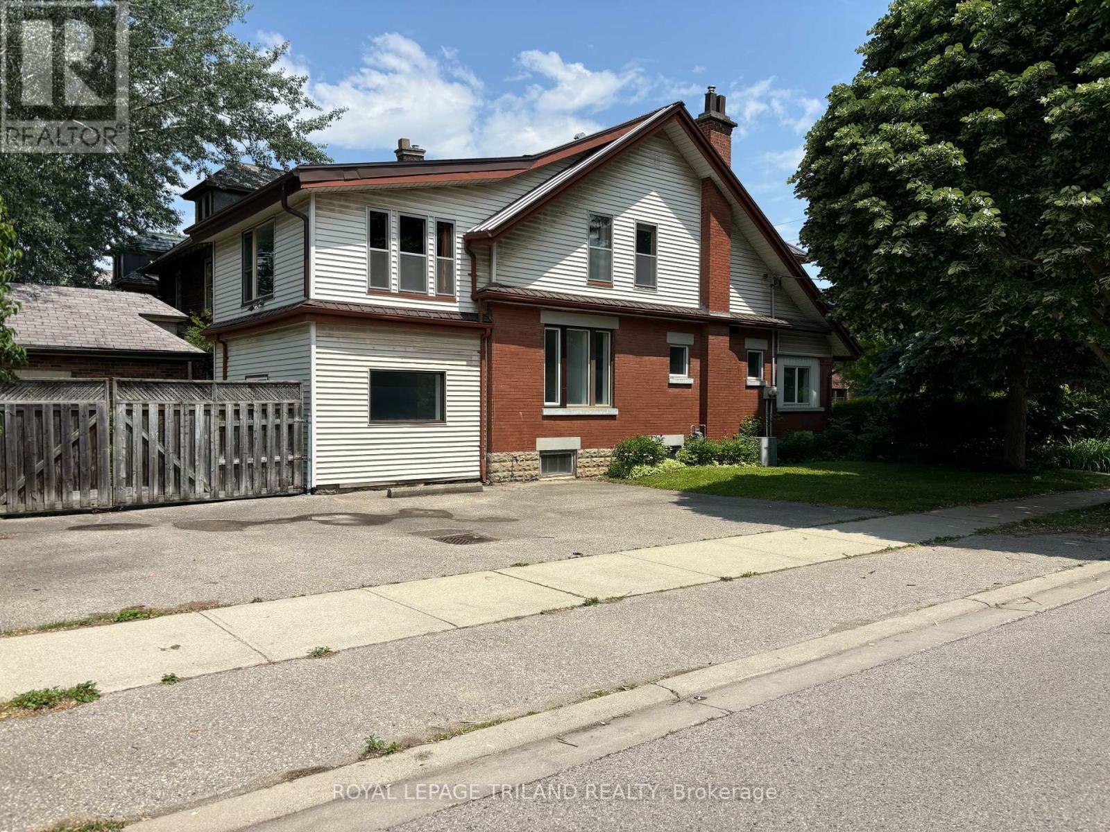 241 Ridout Street S, London South, Ontario  N6C 3Y3 - Photo 27 - X12054020