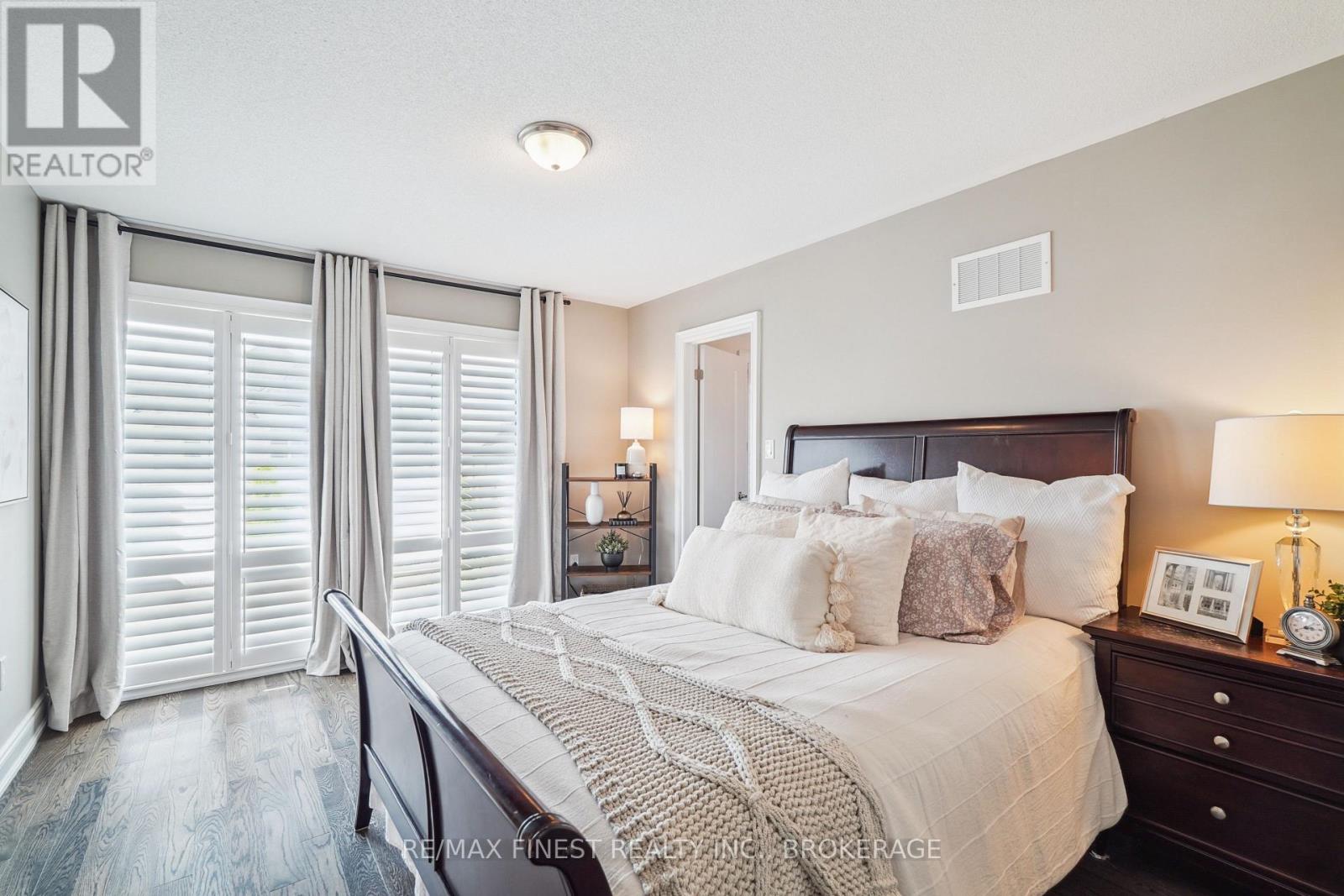 171 Frederick Pearson Street, East Gwillimbury, Ontario  L9N 0Y8 - Photo 28 - N12215973
