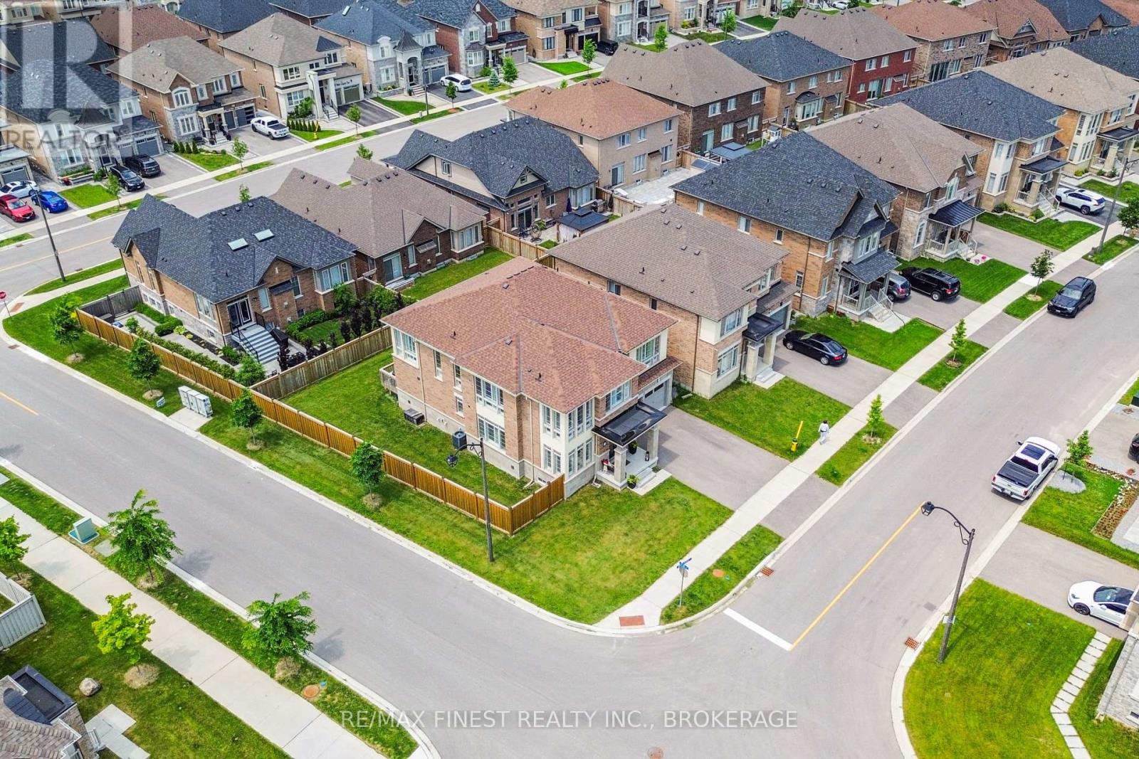 171 Frederick Pearson Street, East Gwillimbury, Ontario  L9N 0Y8 - Photo 42 - N12215973