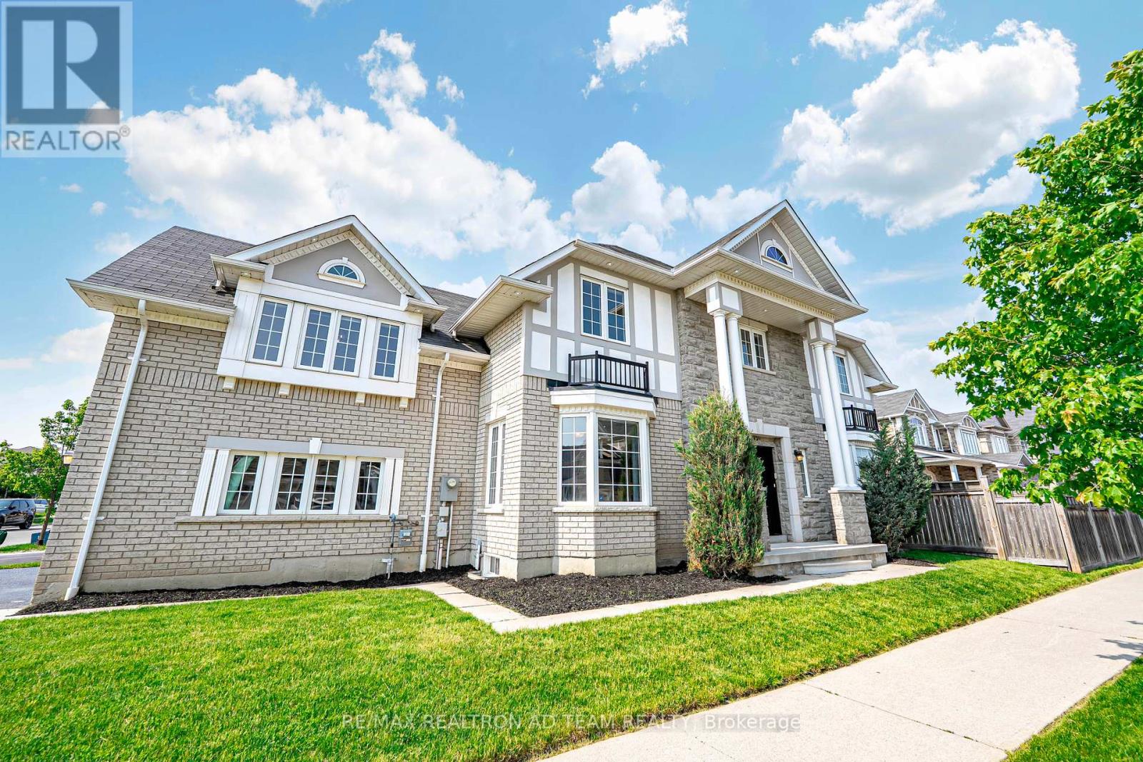 62 Mccourt Drive, Ajax (South East), Ontario  L1Z 0P1 - Photo 4 - E12215918
