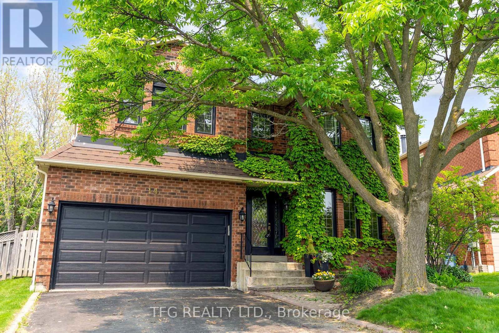 14 Lismer Drive, Whitby, Ontario  L1N 9A3 - Photo 2 - E12216381