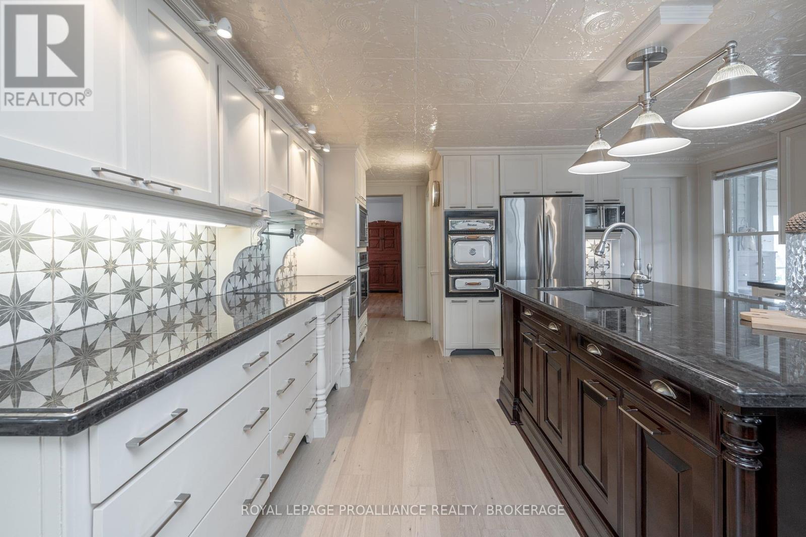 330 Colebrook Road, Stone Mills, Ontario  K0K 3N0 - Photo 10 - X12080945