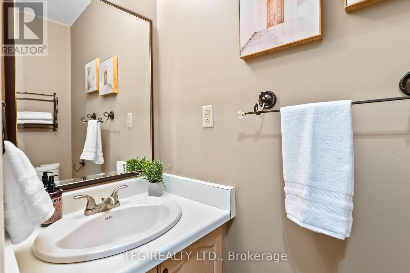 14 Lismer Drive, Whitby, Ontario  L1N 9A3 - Photo 18 - E12216381
