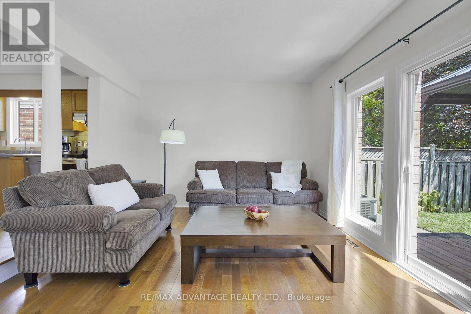 176 Rossmore Court, London South (South P), Ontario  N6C 6B9 - Photo 17 - X12215864