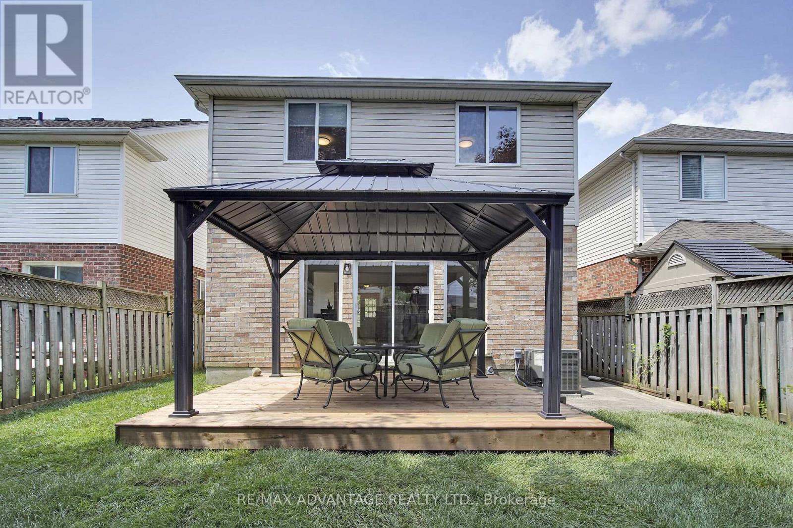 176 Rossmore Court, London South (South P), Ontario  N6C 6B9 - Photo 39 - X12215864