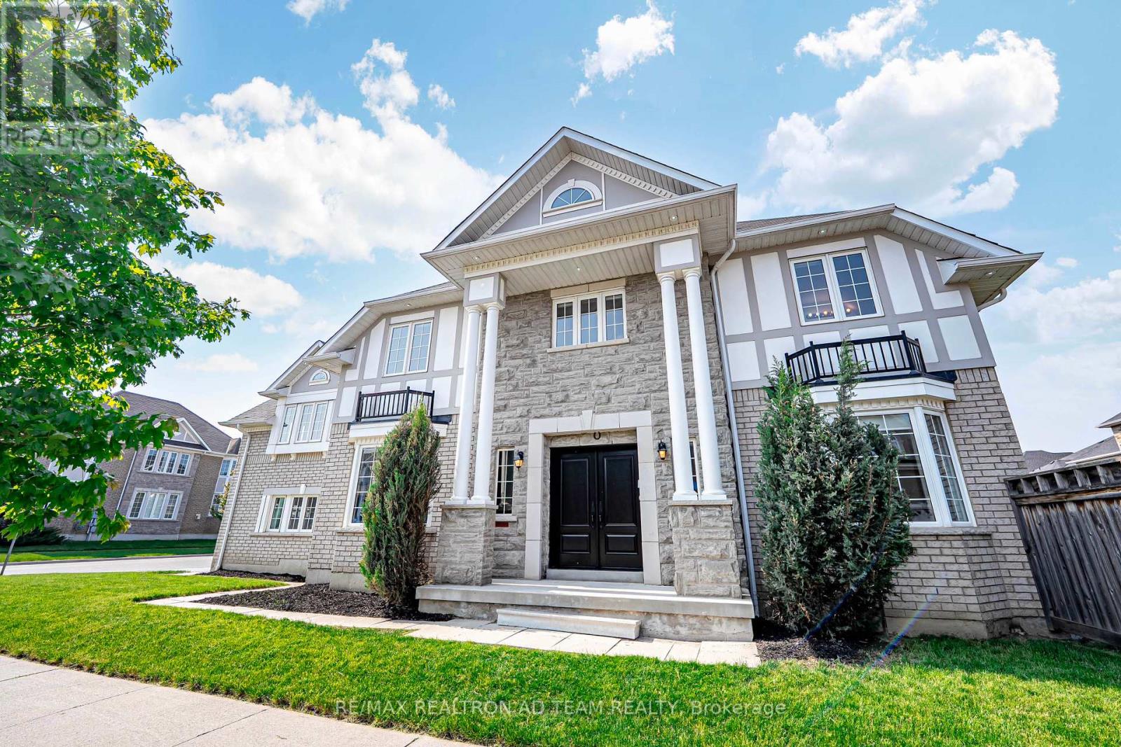 62 Mccourt Drive, Ajax (South East), Ontario  L1Z 0P1 - Photo 3 - E12215918