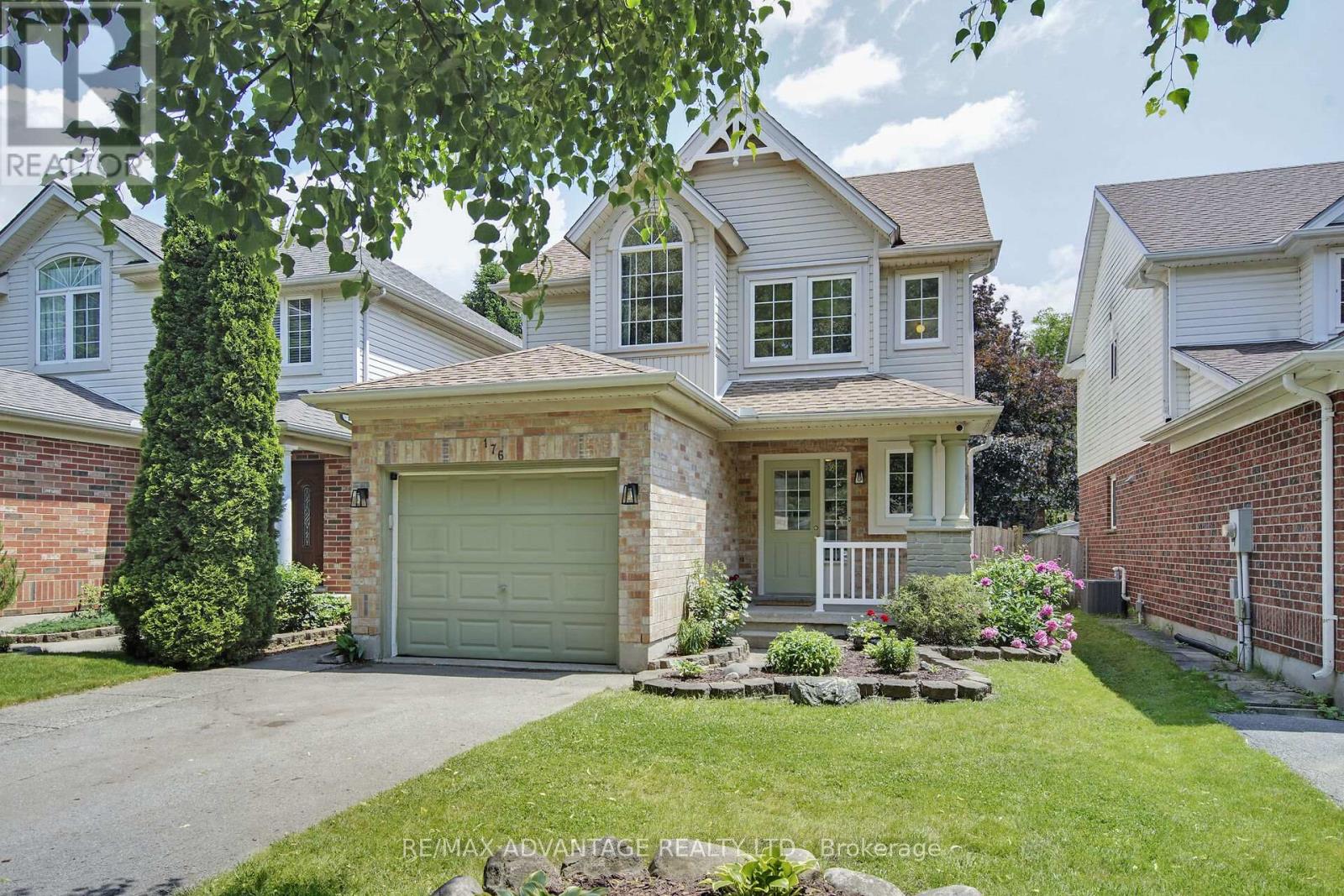 176 Rossmore Court, London South (South P), Ontario  N6C 6B9 - Photo 5 - X12215864