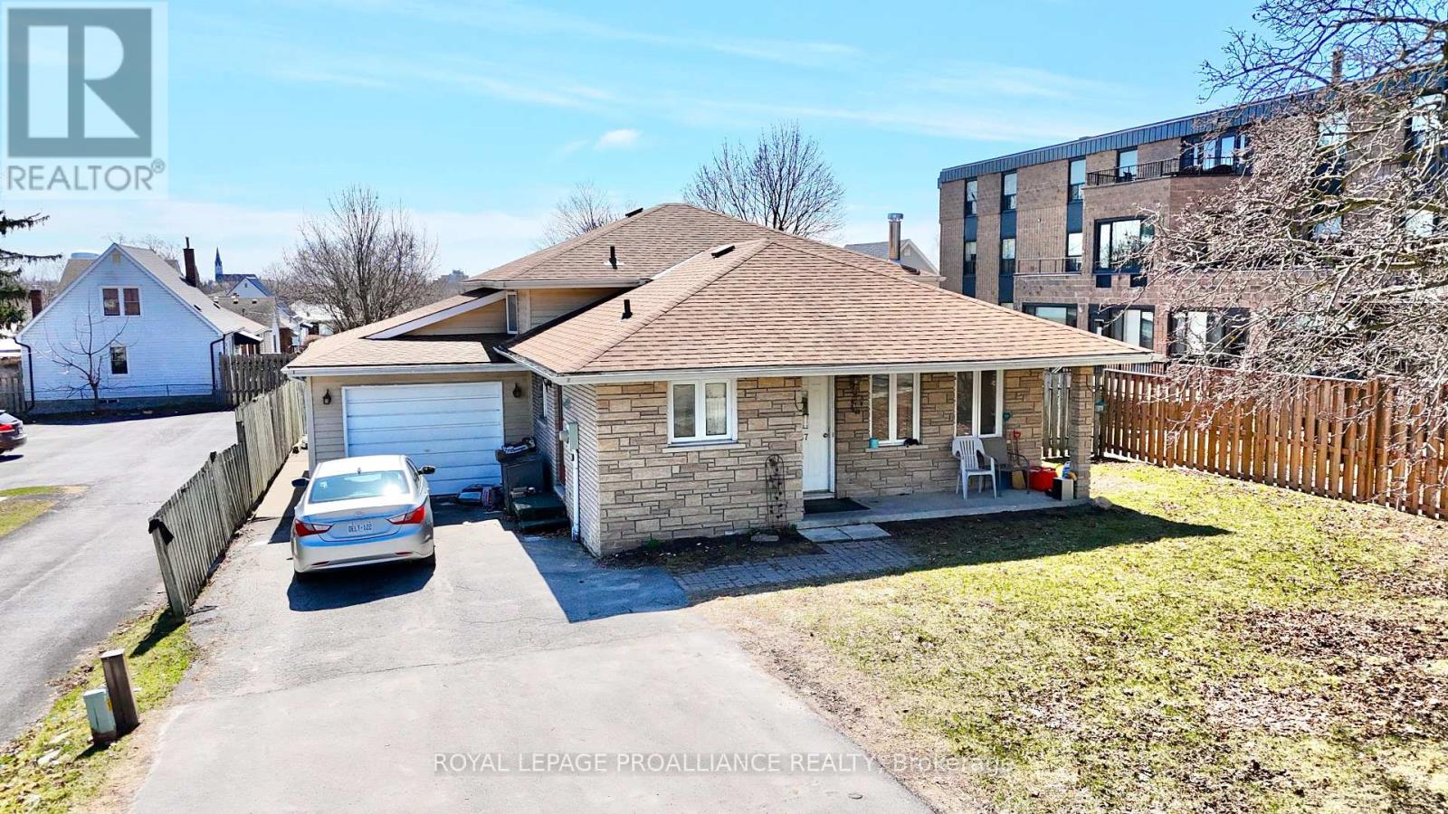 57 Donald Street, Belleville, Ontario  K8P 2J2 - Photo 21 - X12038527