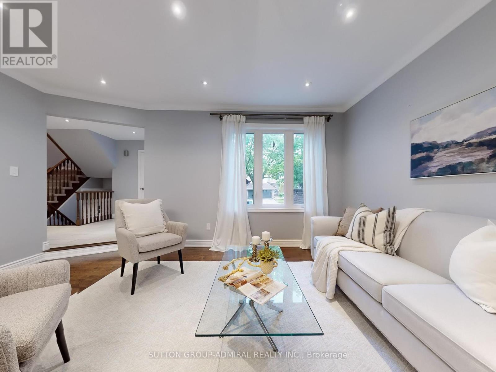 57 Peter Andrew Crescent, Vaughan (Brownridge), Ontario  L4J 3E2 - Photo 4 - N12215898