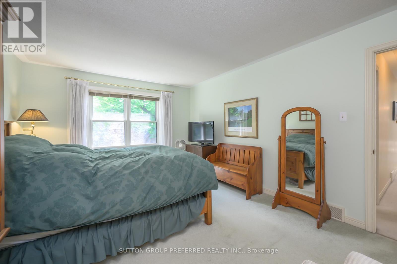 51 - 50 Fiddlers Green Road, London North (North P), Ontario  N6H 4T4 - Photo 24 - X12215913