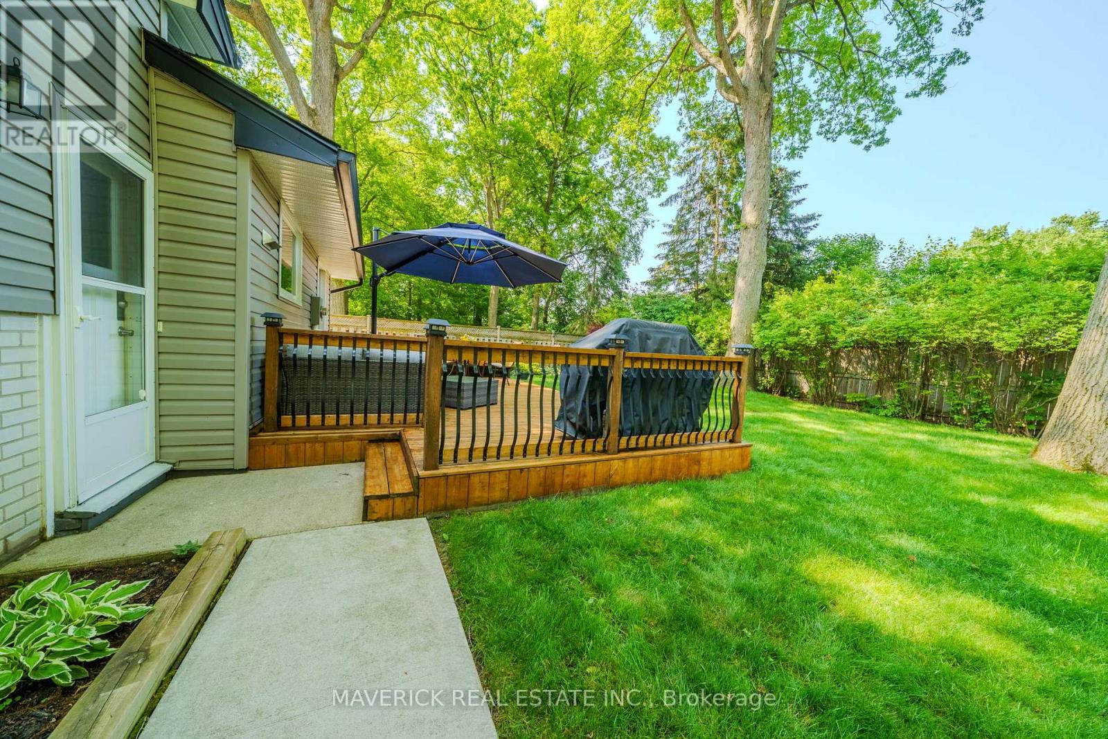 485 Griffith Street, London South, Ontario  N6K 2S3 - Photo 27 - X12215926