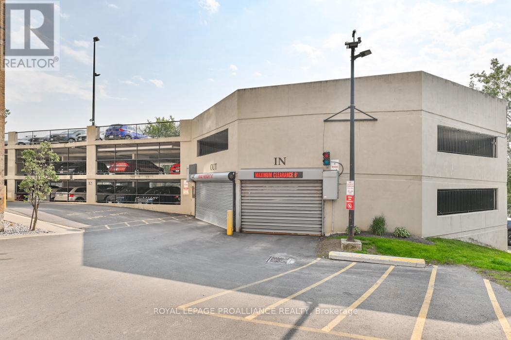 405 - 350 Front Street, Belleville, Ontario  K8N 5M5 - Photo 27 - X12128839