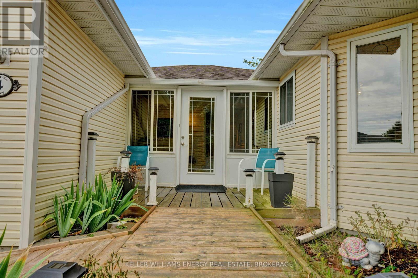 4 Heritage Drive, Prince Edward County, Ontario K0K 3L0 - Photo 6 - X12211785