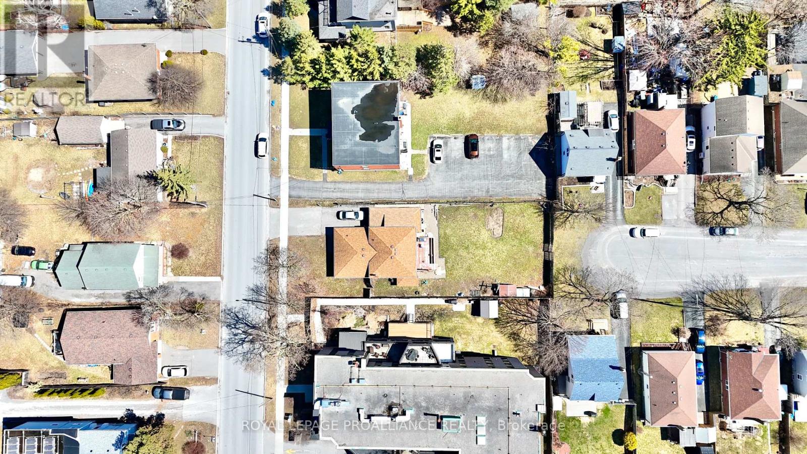 57 Donald Street, Belleville, Ontario  K8P 2J2 - Photo 4 - X12038527