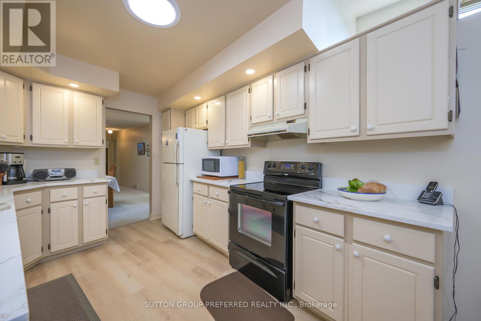 51 - 50 Fiddlers Green Road, London North (North P), Ontario  N6H 4T4 - Photo 18 - X12215913