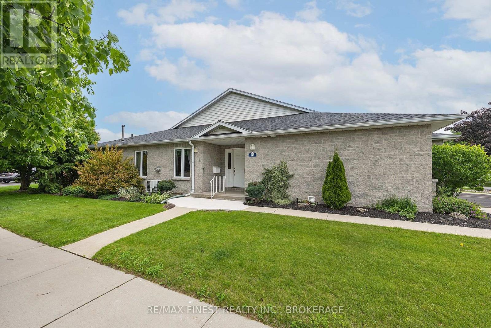 715 Millwood Drive, Kingston, Ontario  K7M 8Z2 - Photo 4 - X12215938