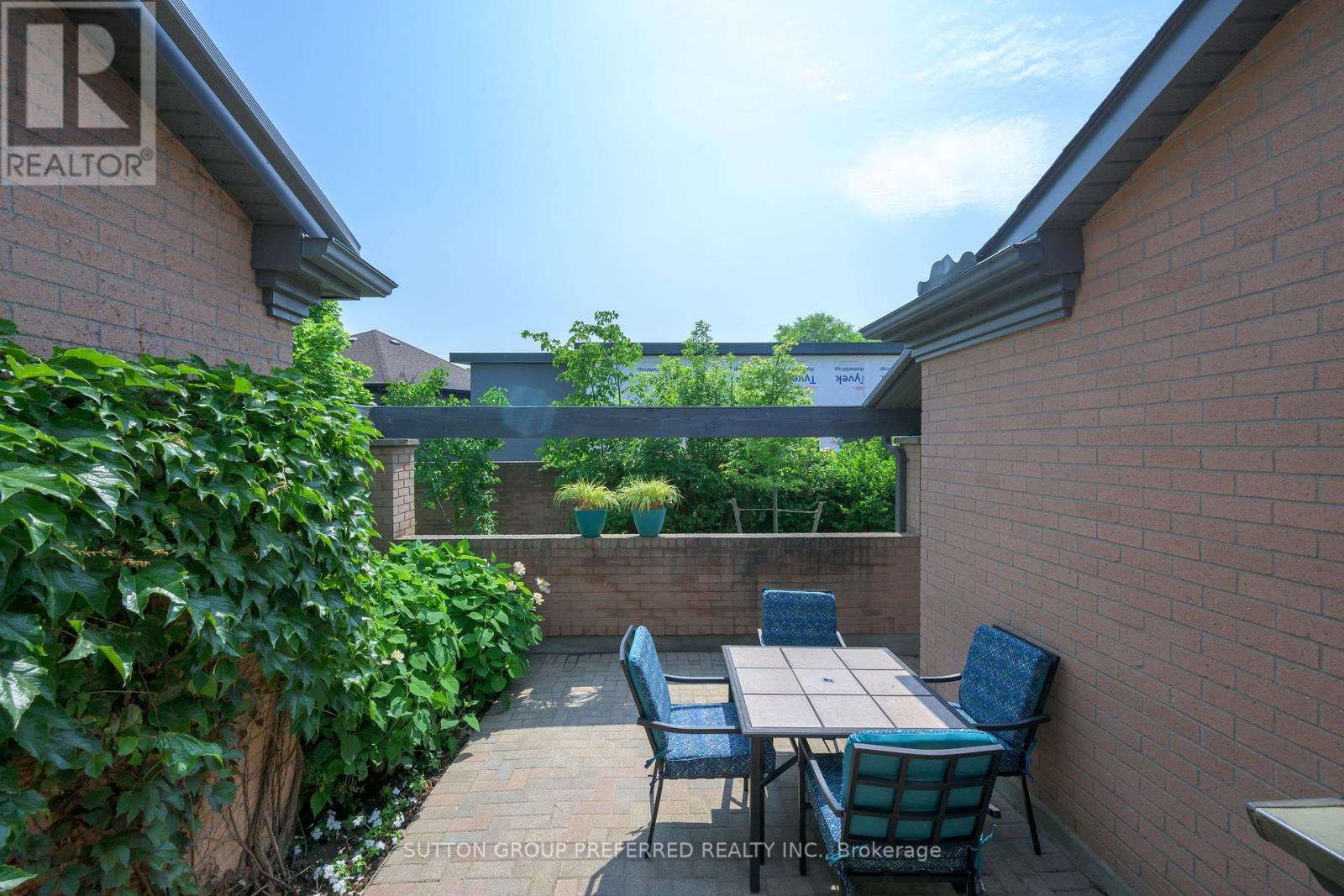 51 - 50 Fiddlers Green Road, London North (North P), Ontario  N6H 4T4 - Photo 7 - X12215913