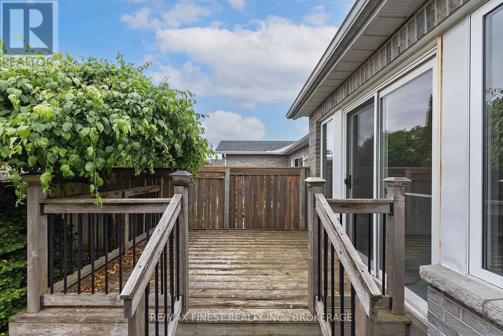 715 Millwood Drive, Kingston, Ontario  K7M 8Z2 - Photo 9 - X12215938