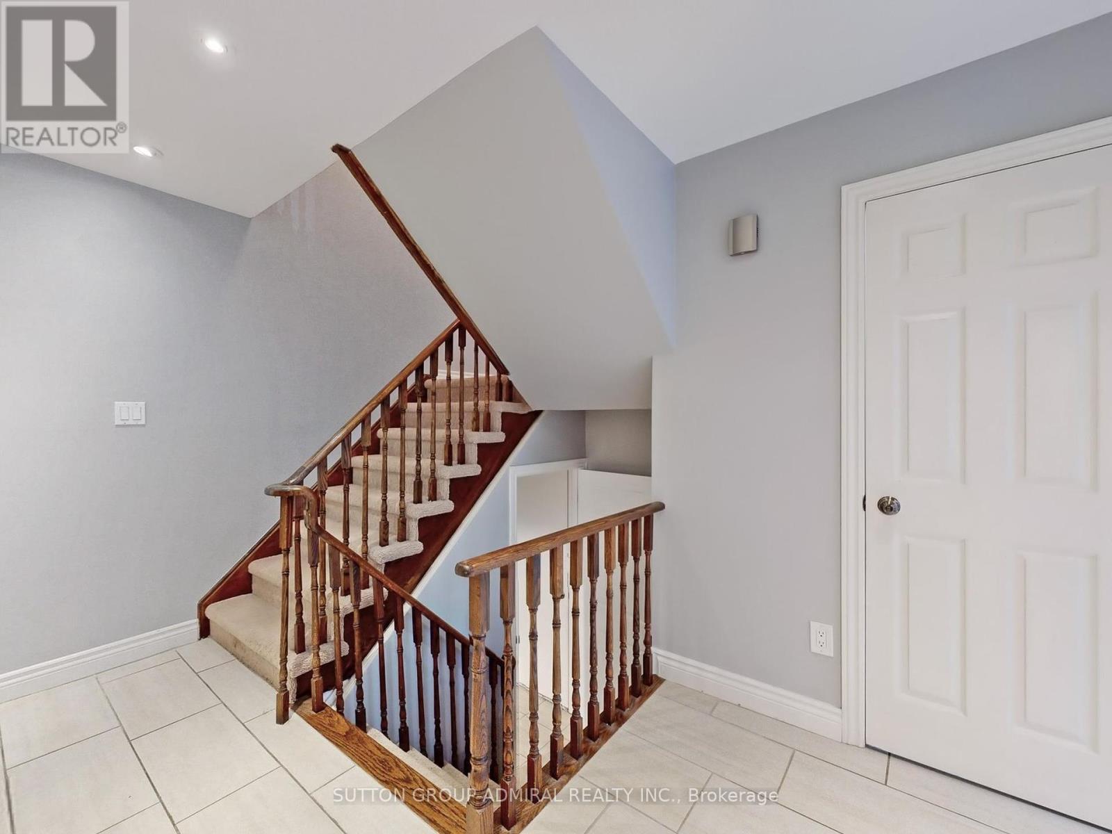 57 Peter Andrew Crescent, Vaughan (Brownridge), Ontario  L4J 3E2 - Photo 39 - N12215898