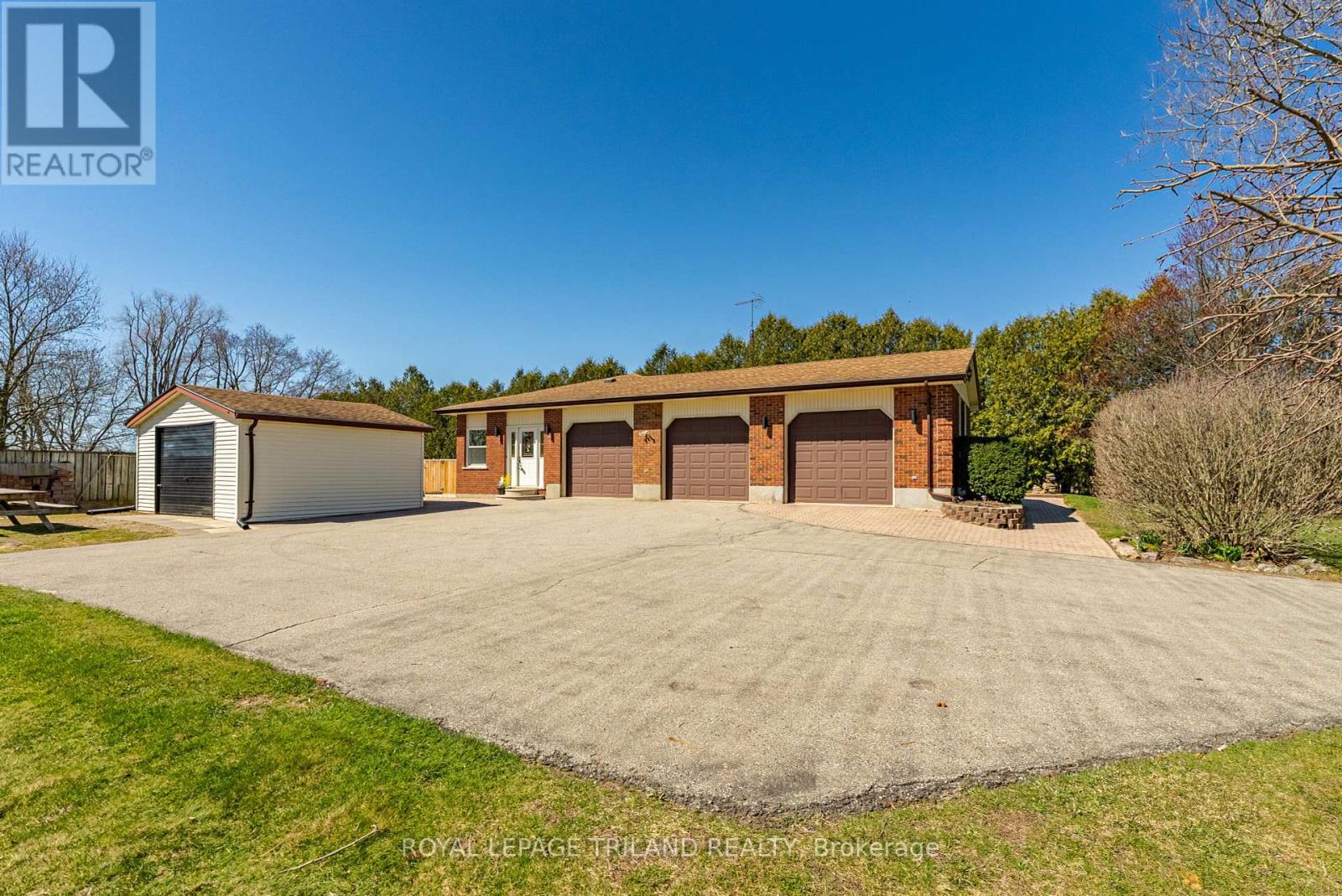 43845 Sparta Line, Central Elgin, Ontario  N5P 3S8 - Photo 5 - X12215932