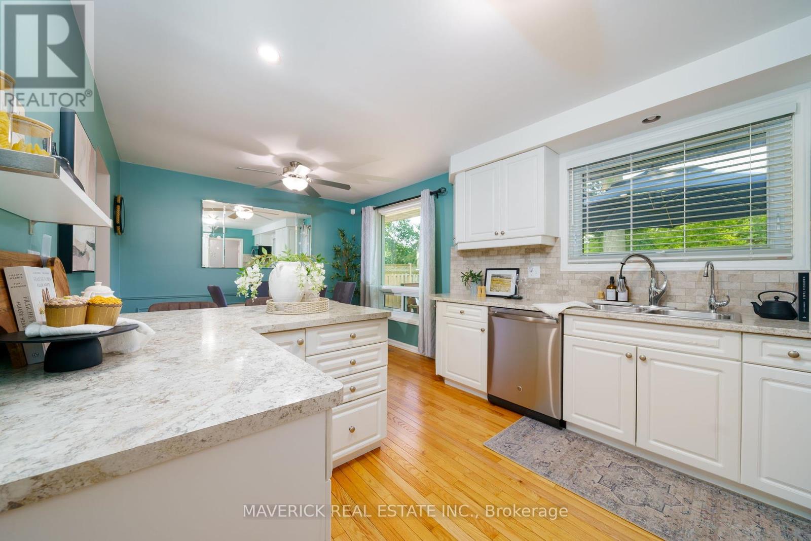 485 Griffith Street, London South, Ontario  N6K 2S3 - Photo 9 - X12215926