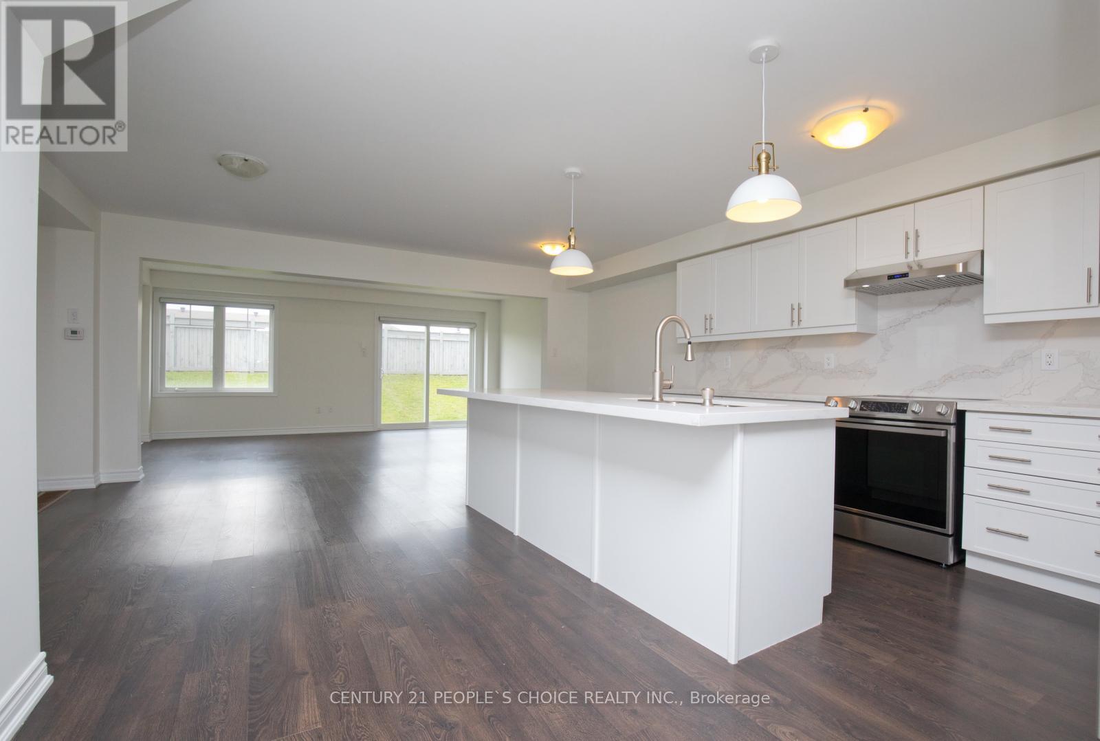 102 Knight Street, New Tecumseth (Alliston), Ontario  L9R 0R6 - Photo 5 - N12215975