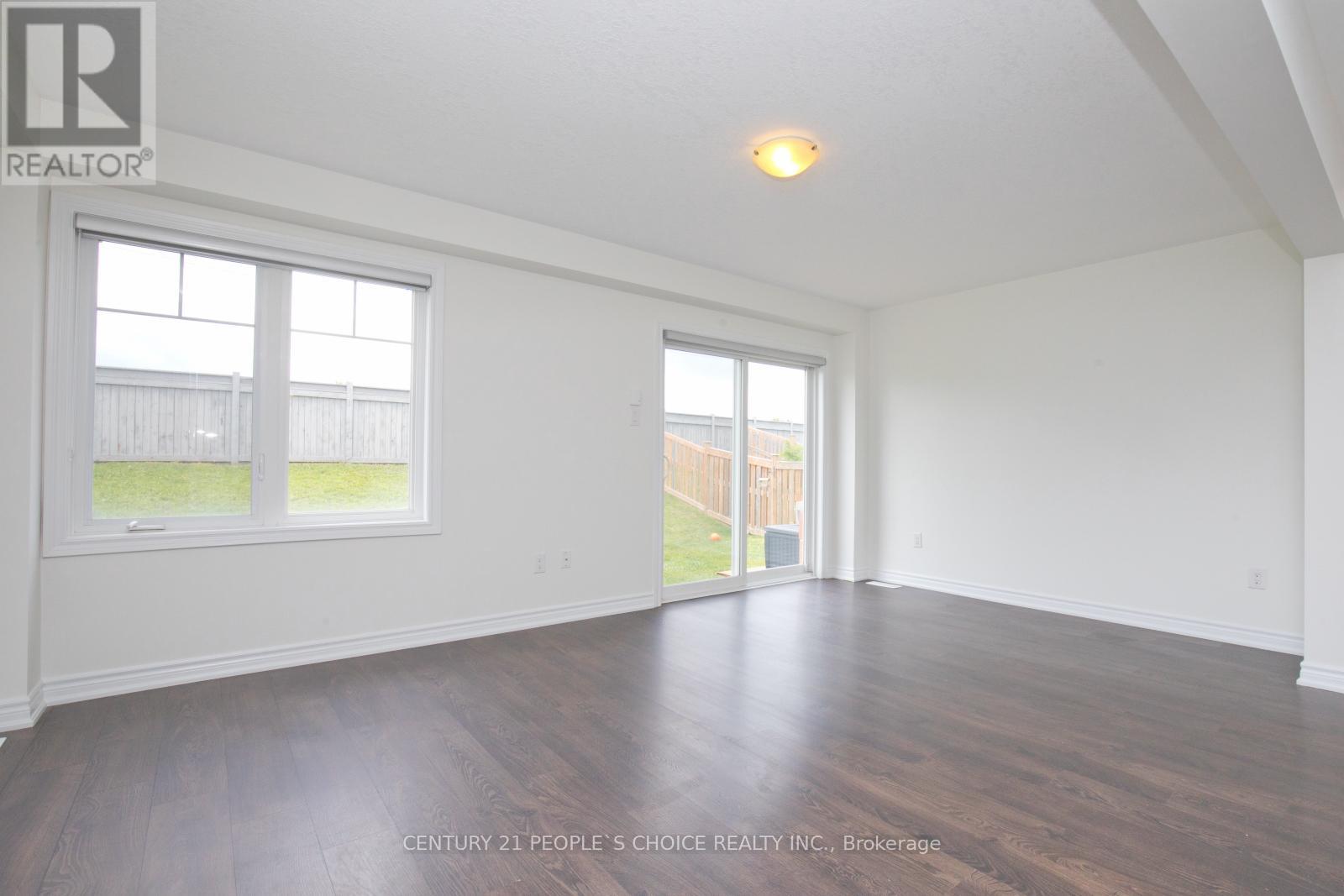 102 Knight Street, New Tecumseth (Alliston), Ontario  L9R 0R6 - Photo 7 - N12215975