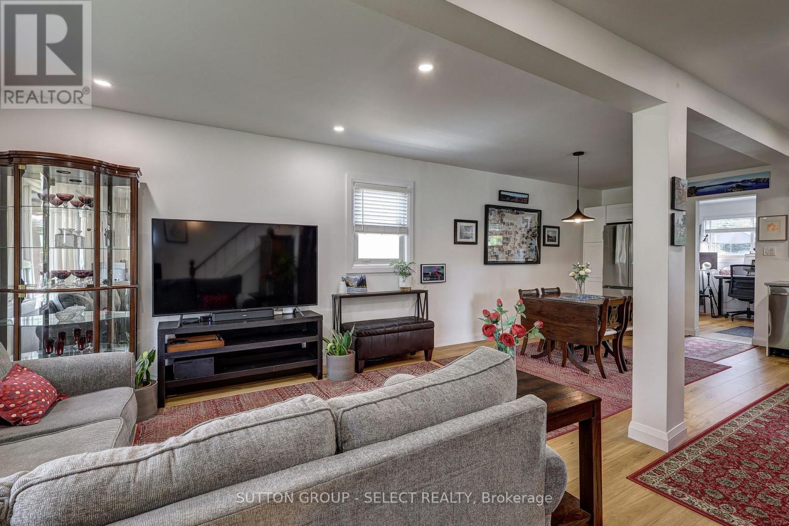 126 Brisbin Street, London East, Ontario  N5Z 2M1 - Photo 10 - X12216026