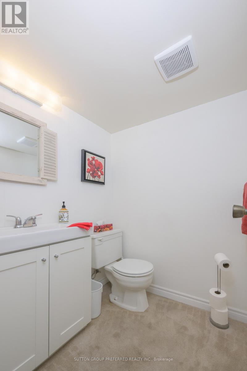 51 - 50 Fiddlers Green Road, London North (North P), Ontario  N6H 4T4 - Photo 43 - X12215913
