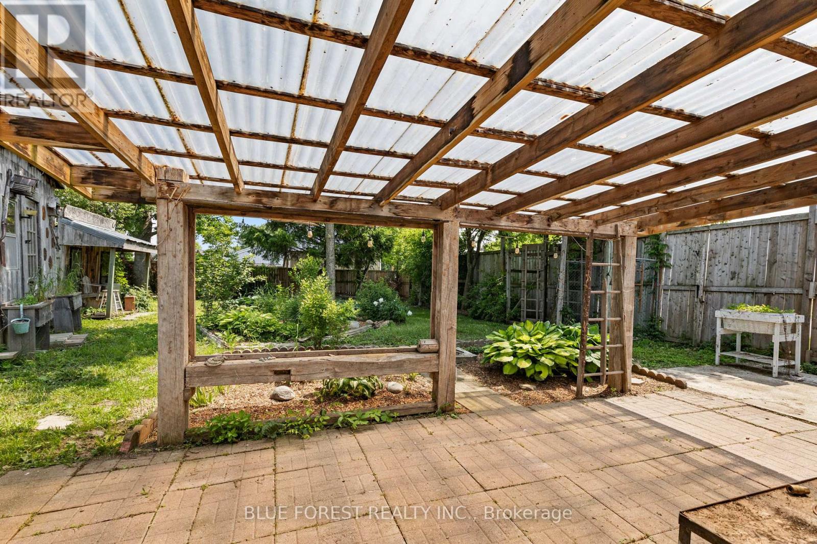 22676 Thames Road, Southwest Middlesex (Appin), Ontario  N0L 1A0 - Photo 39 - X12215997