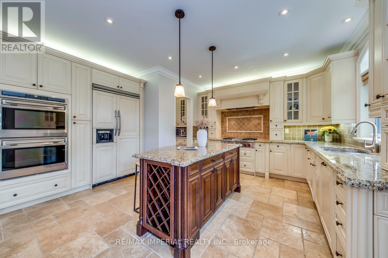 2382 Robmar Drive, Oakville, Ontario  L6H 0B2 - Photo 16 - W12194188
